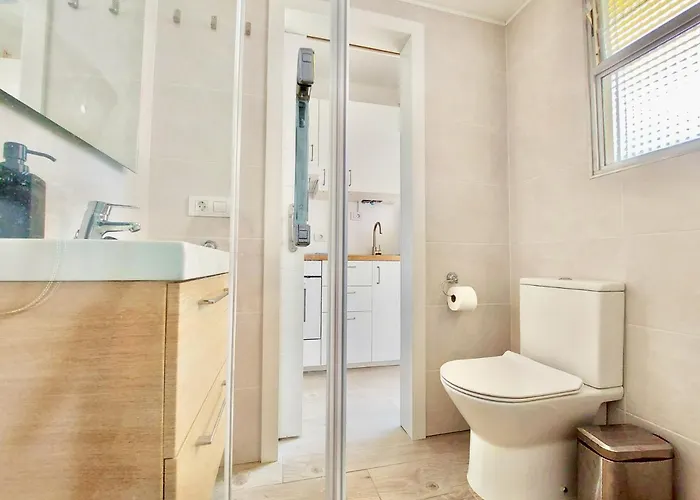 Bahamas By Tor Daire